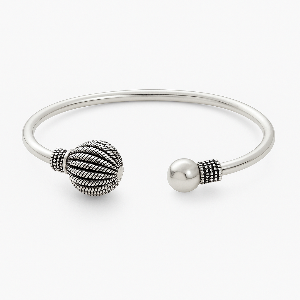 Regalia Bangle