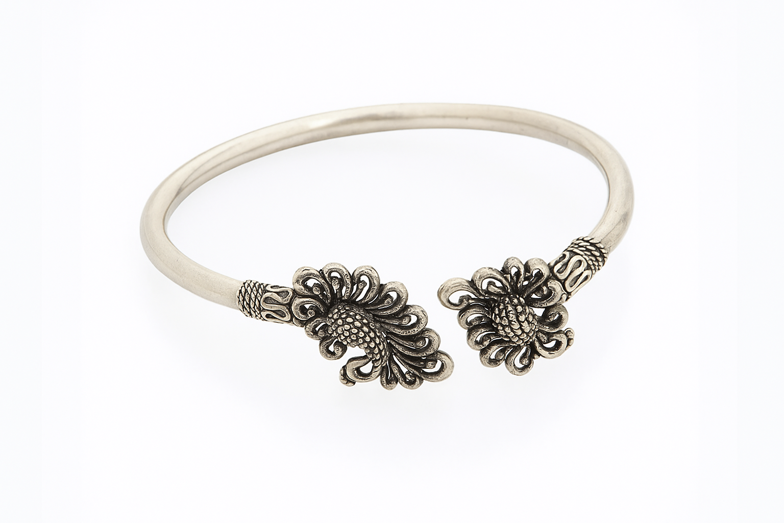 Oxidized Peacock Kada