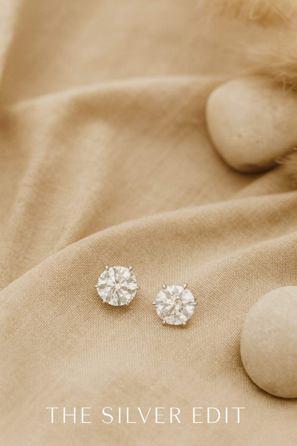 Solitaire Spark Studs