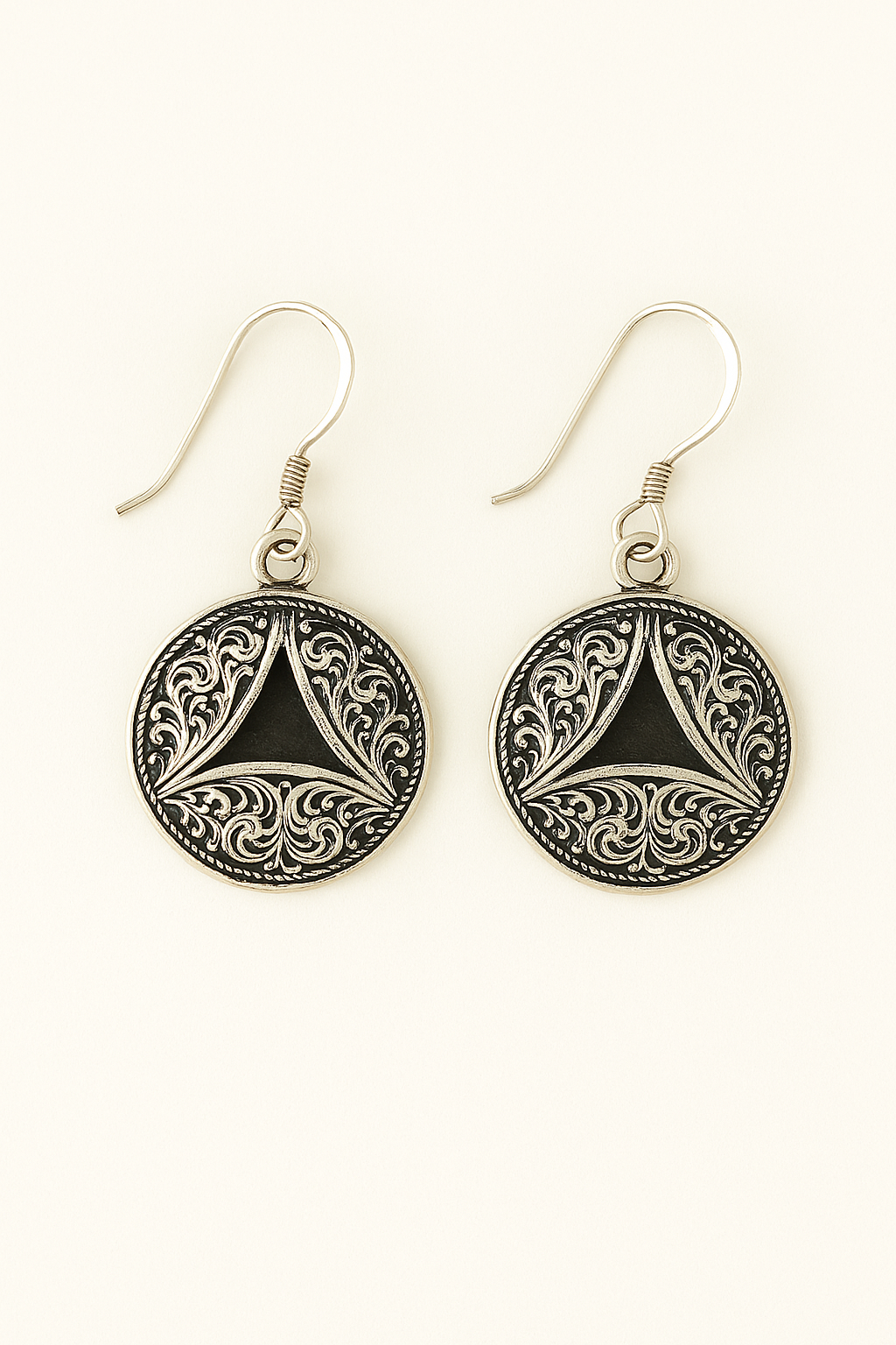 Vintage Filigree Circle Earrings