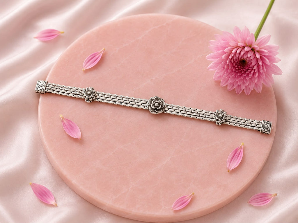 Eterna Petite Silver Bracelet– 925 Sterling Silver Elegance